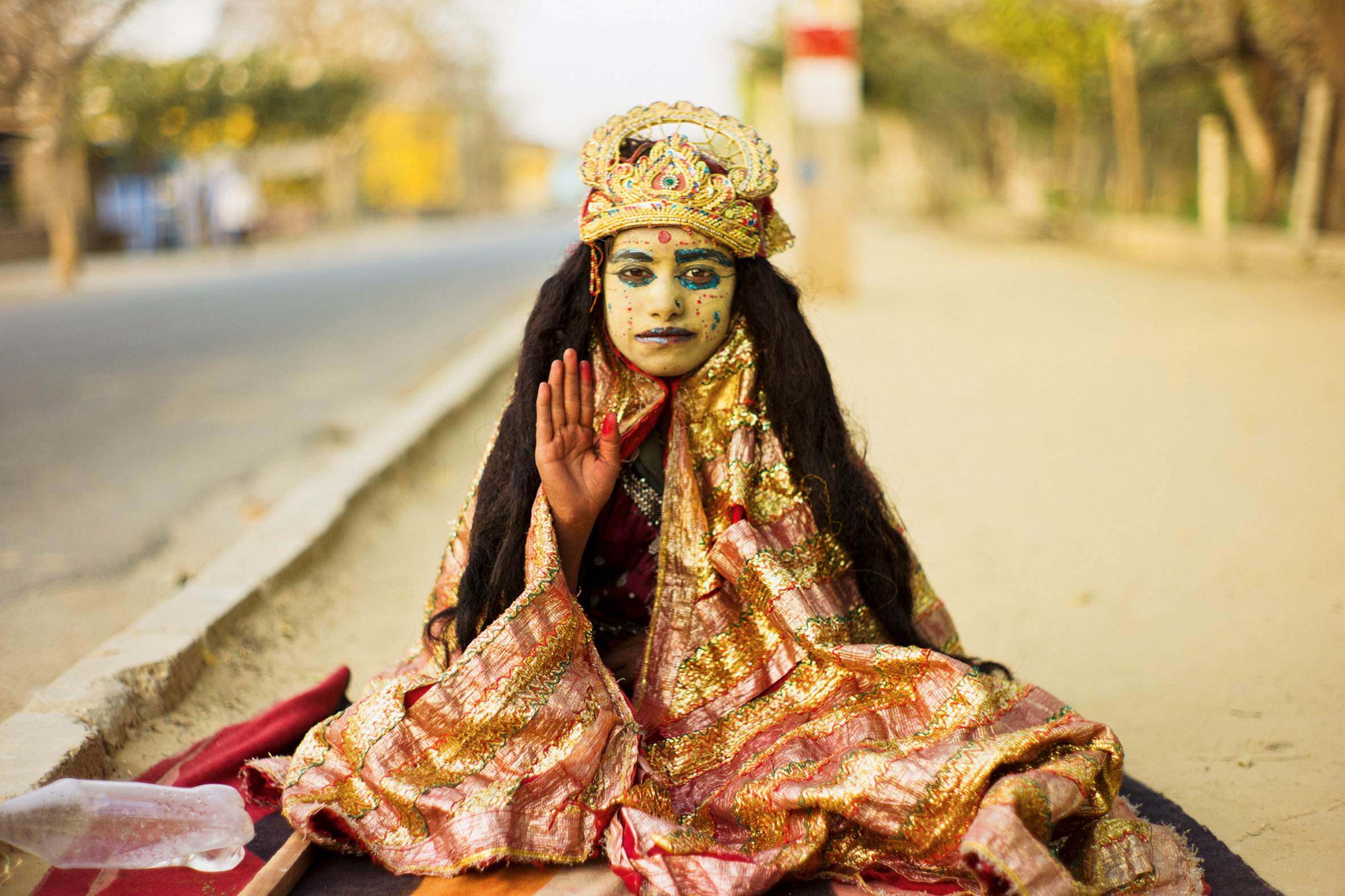 Andy Richter, Krishna devotees prostrate during the Parikrama around Govardhan, India, March 14, 2012 - The Culturium