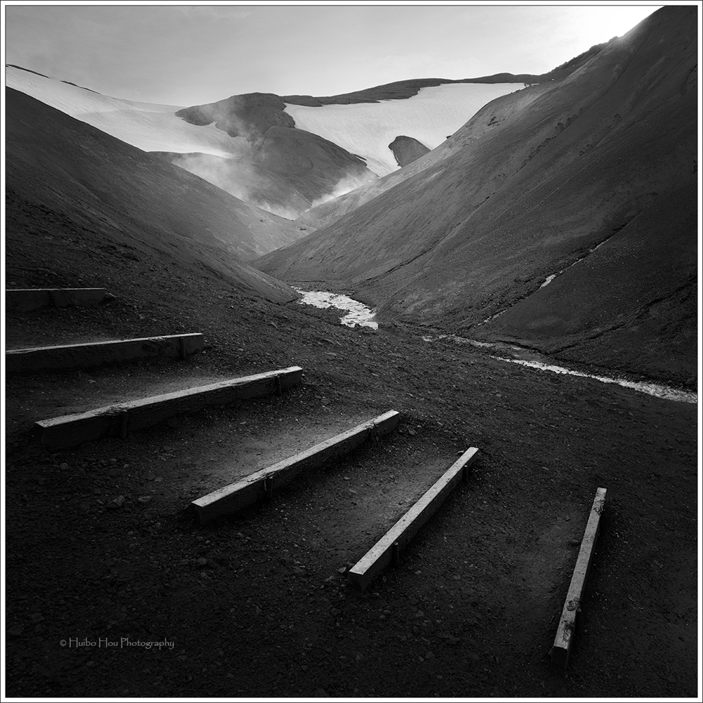 Huibo Hou, Iceland - The Culturium